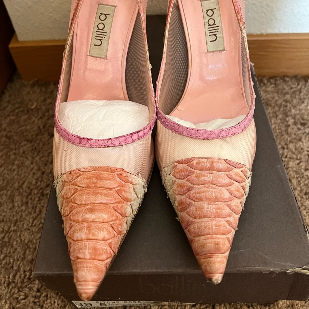 Italian snake skin pumps